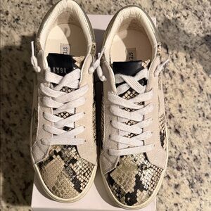 Steve Madden Cream Snake-Print Lace-Up Sneakers with Black Tongue